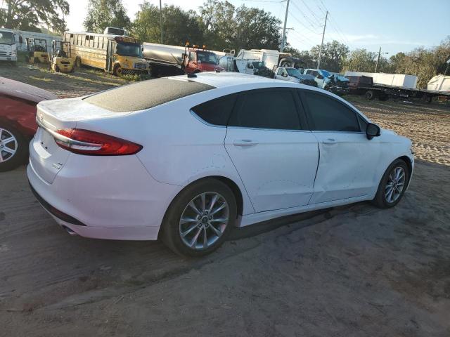 Photo 3 from auction – 2017 FORD FUSION SE with VIN 3FA6P0HD4HR347068