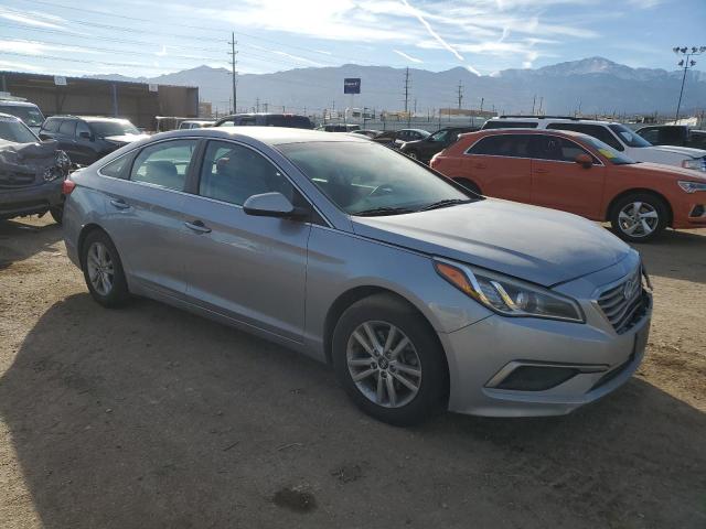 Photo 4 from auction – 2017 HYUNDAI SONATA SE with VIN 5NPE24AF6HH516632
