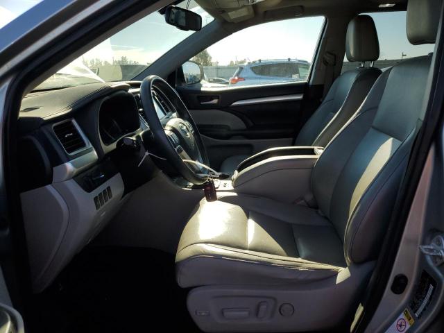 Photo 7 from auction – 2016 TOYOTA HIGHLANDER with VIN 5TDJKRFHXGS301009