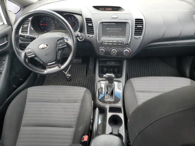 Photo 8 from auction – 2017 KIA FORTE LX with VIN 3KPFL4A78HE103822