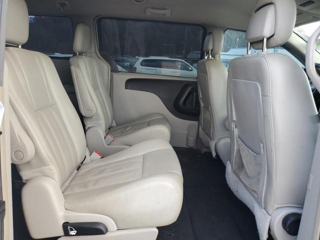 Photo 11 from auction – 2014 CHRYSLER TOWN & COU with VIN 2C4RC1BG8ER440155