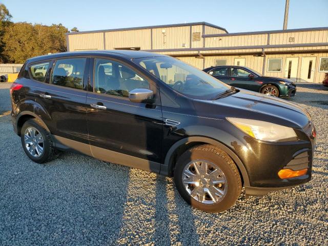 Photo 4 from auction – 2013 FORD ESCAPE S with VIN 1FMCU0F74DUB75755