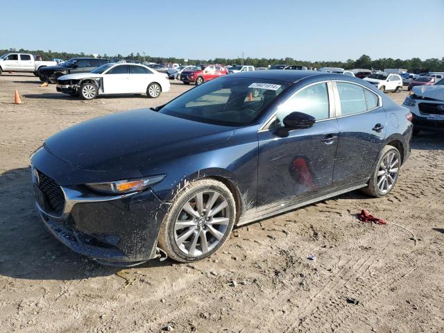 MAZDA 3 PREFERRE 2022 with VIN JM1BPACL2N1502851 - Photo from auction