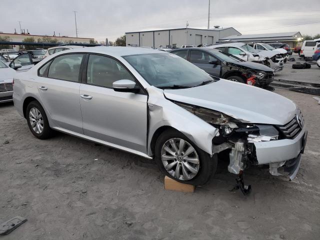 Photo 4 from auction – 2015 VOLKSWAGEN PASSAT S with VIN 1VWAT7A30FC042184