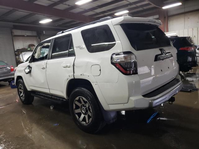 Photo 2 from auction – 2022 TOYOTA 4RUNNER SR with VIN JTERU5JR1N6081693