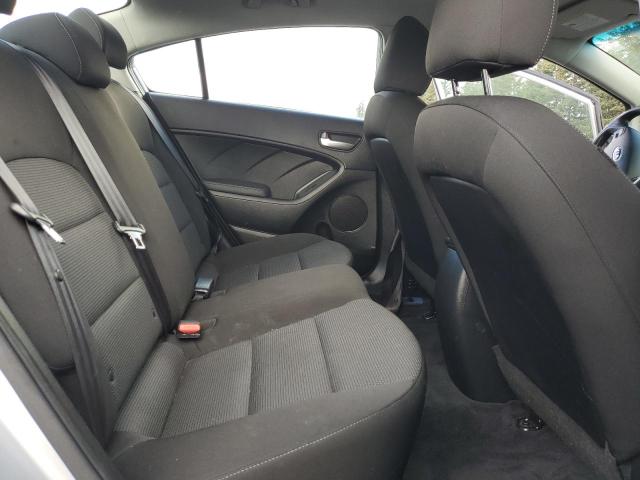 Photo 10 from auction – 2017 KIA FORTE LX with VIN 3KPFK4A78HE133289