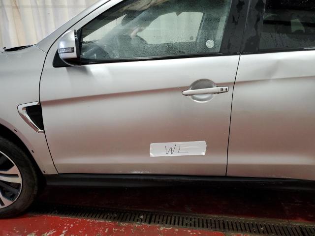 Photo 13 from auction – 2024 MITSUBISHI OUTLANDER with VIN JA4ARUAU3RU004188