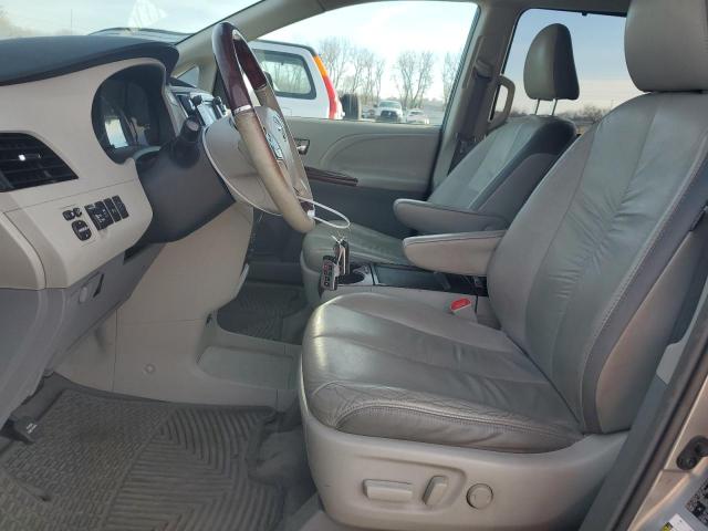 Photo 7 from auction – 2011 TOYOTA SIENNA XLE with VIN 5TDYK3DC2BS033231