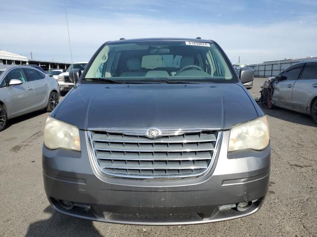 Photo 5 from auction – 2009 CHRYSLER TOWN & COU with VIN 2A8HR54119R641615