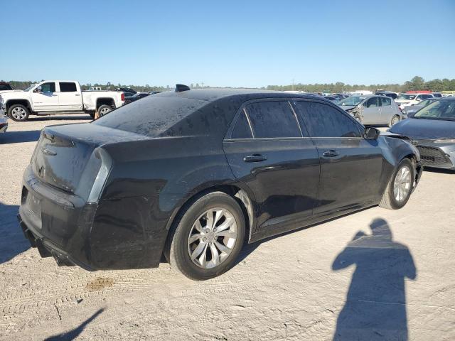 Photo 3 from auction – 2015 CHRYSLER 300 LIMITE with VIN 2C3CCAAG6FH796980