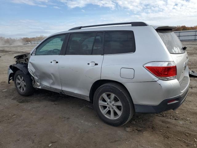 Photo 2 from auction – 2013 TOYOTA HIGHLANDER with VIN 5TDBK3EH8DS251631