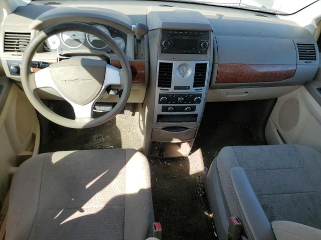 Photo 8 from auction – 2009 CHRYSLER TOWN & COU with VIN 2A8HR44E79R502702