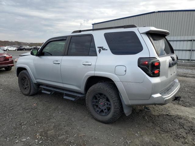 Photo 2 from auction – 2019 TOYOTA 4RUNNER SR with VIN JTEBU5JR6K5735848