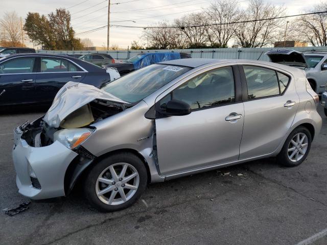 TOYOTA PRIUS C 2013 with VIN JTDKDTB30D1043503 - Photo from auction