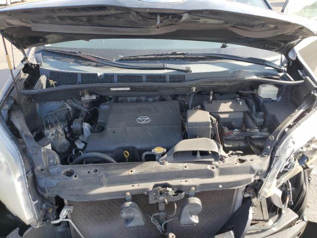 Photo 12 from auction – 2011 TOYOTA SIENNA XLE with VIN 5TDYK3DC7BS003688