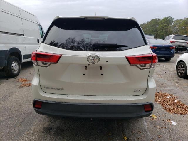 Foto 6 de la subasta – 2018 TOYOTA HIGHLANDER con VIN 5TDKZRFH8JS542364