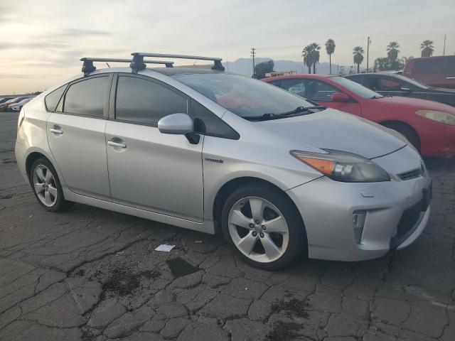 Photo 4 from auction – 2013 TOYOTA PRIUS with VIN JTDKN3DU3D5605342