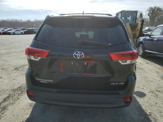 Photo 6 from auction – 2018 TOYOTA HIGHLANDER with VIN 5TDJZRFH0JS545156