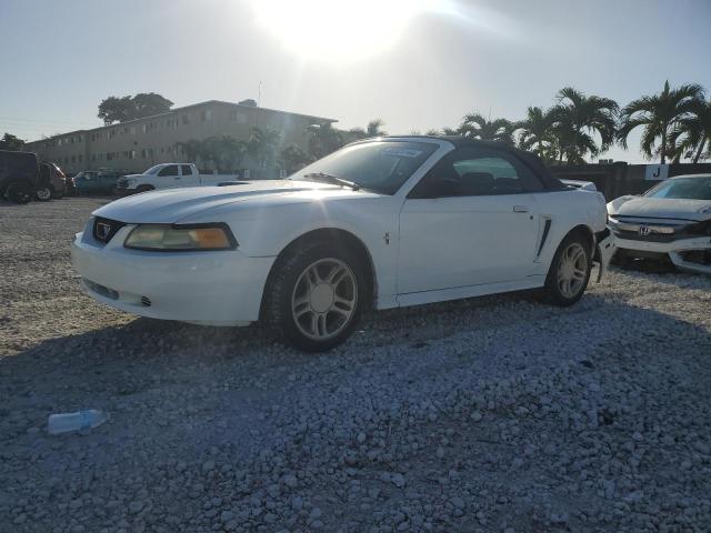 FORD MUSTANG 2000 with VIN 1FAFP444XYF181049 - Photo from auction