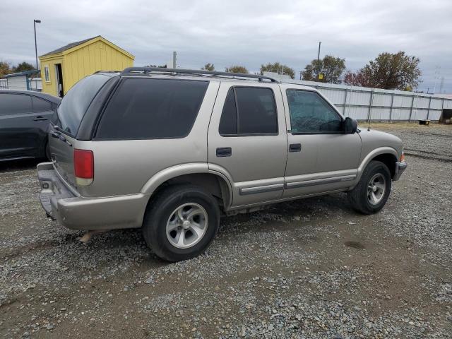 Photo 3 from auction – 2000 CHEVROLET BLAZER with VIN 1GNCS13W2Y2397280