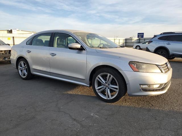 Photo 4 from auction – 2014 VOLKSWAGEN PASSAT SEL with VIN 1VWCT7A33EC067474