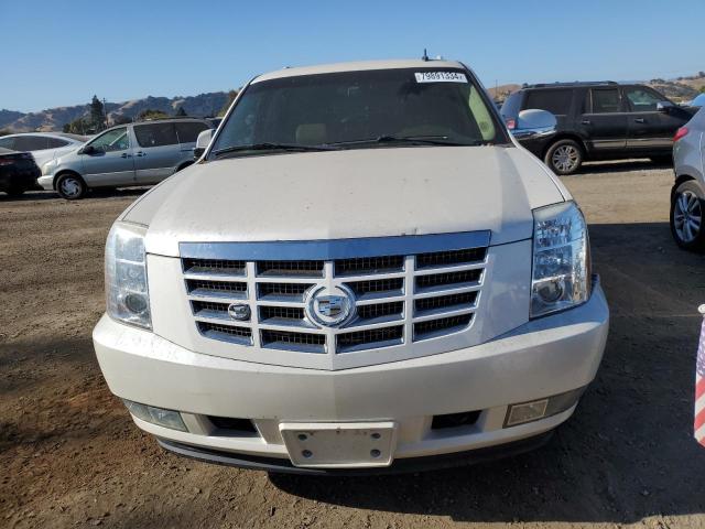 Photo 5 from auction – 2010 CADILLAC ESCALADE H with VIN 1GYUKEEJ9AR180550