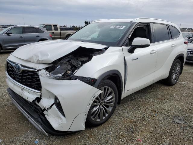 TOYOTA HIGHLANDER 2021 with VIN 5TDEBRCH9MS015489 - Photo from auction