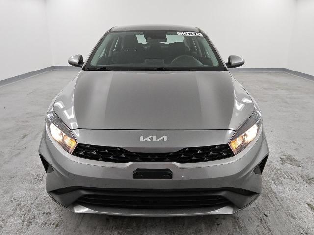 Photo 5 from auction – 2023 KIA FORTE LX with VIN 3KPF24AD1PE596539