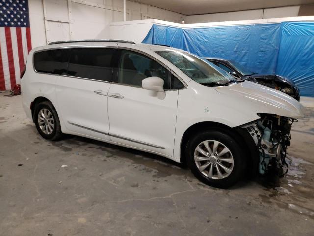 Photo 4 from auction – 2019 CHRYSLER PACIFICA T with VIN 2C4RC1BG5KR547949