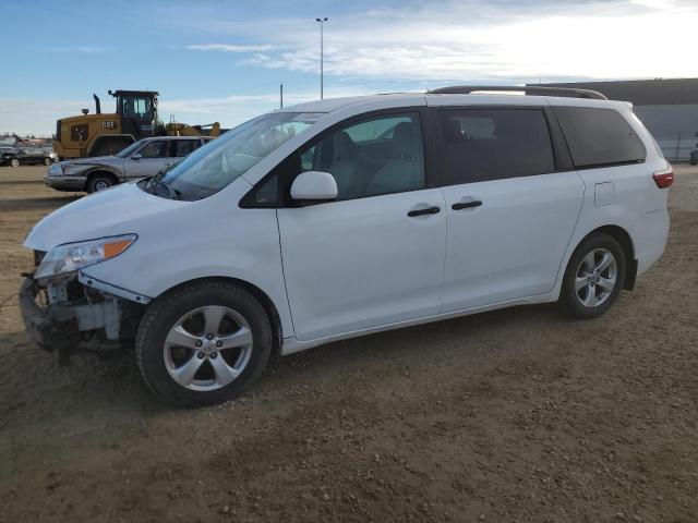 TOYOTA SIENNA 2017 with VIN 5TDZZ3DC6HS790383 - Photo from auction