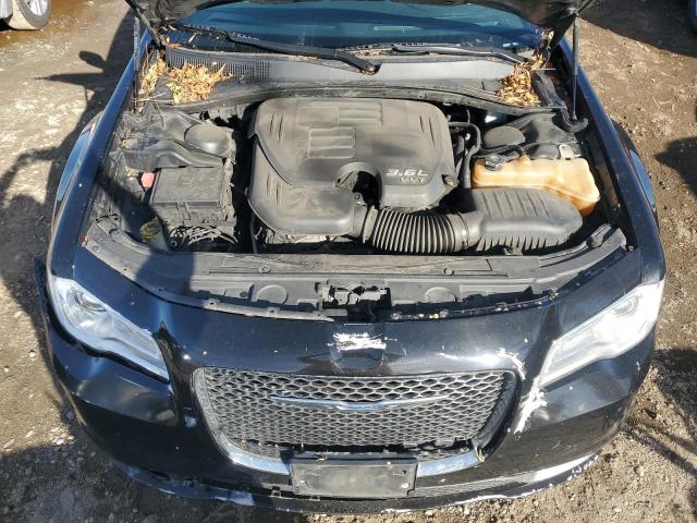 Photo 11 from auction – 2017 CHRYSLER 300 LIMITE with VIN 2C3CCAAG6HH608199