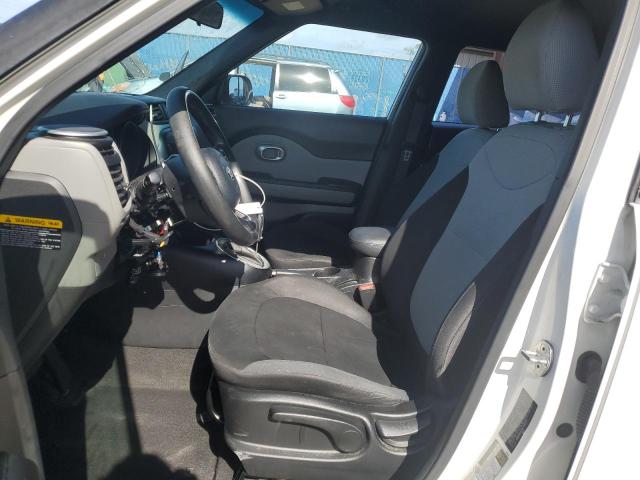 Photo 7 from auction – 2014 KIA SOUL with VIN KNDJN2A2XE7011037