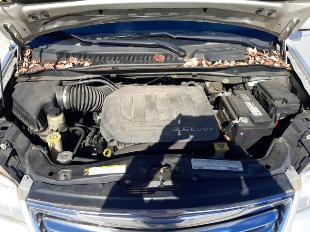Photo 12 from auction – 2012 CHRYSLER TOWN & COU with VIN 2C4RC1BGXCR187546
