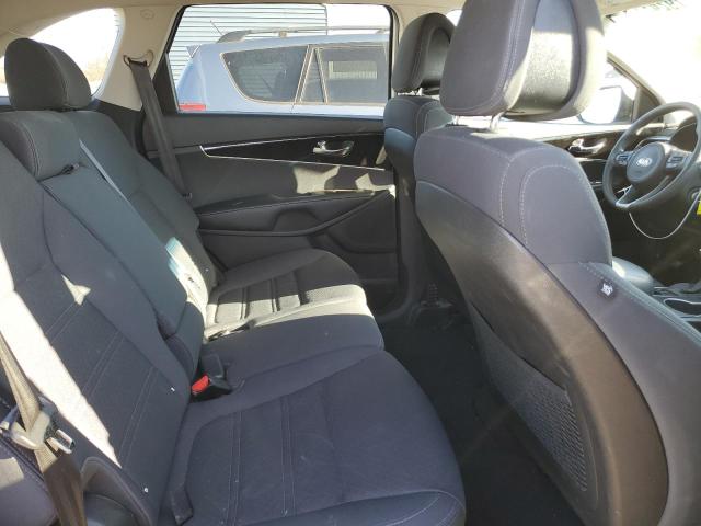 Photo 11 from auction – 2016 KIA SORENTO LX with VIN 5XYPGDA54GG131125