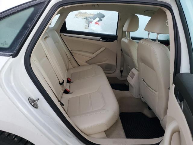 Photo 10 from auction – 2015 VOLKSWAGEN PASSAT S with VIN 1VWAT7A34FC069016