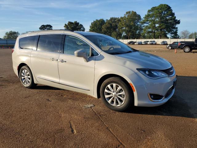 Photo 4 from auction – 2017 CHRYSLER PACIFICA T with VIN 2C4RC1BG4HR688505