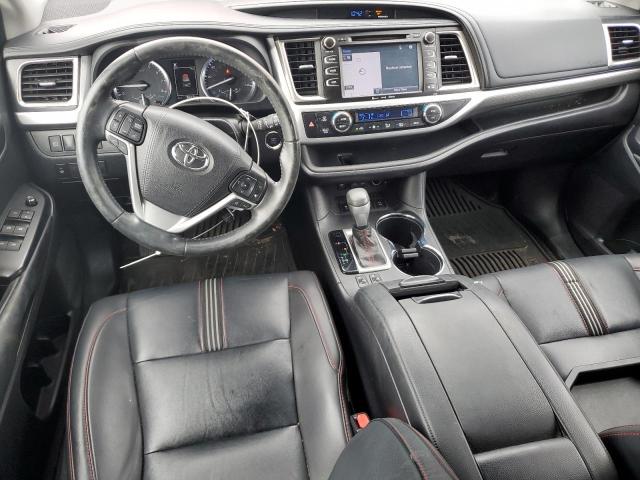 Photo 8 from auction – 2019 TOYOTA HIGHLANDER with VIN 5TDJZRFH5KS618555