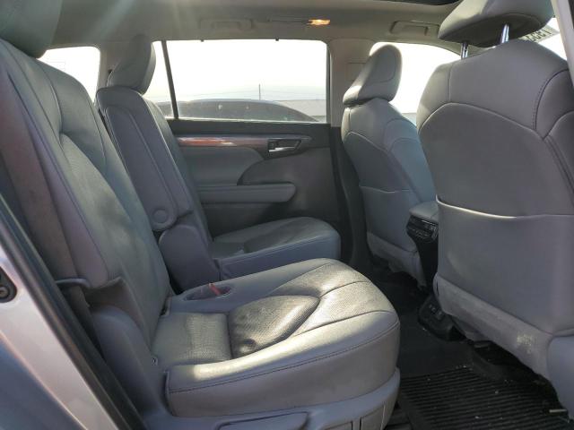 Photo 11 from auction – 2021 TOYOTA HIGHLANDER with VIN 5TDFZRBH6MS129886