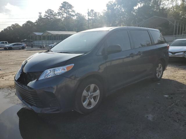 TOYOTA SIENNA 2019 with VIN 5TDZZ3DC3KS015479 - Photo from auction