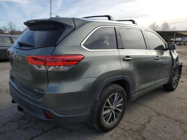 Photo 3 from auction – 2018 TOYOTA HIGHLANDER with VIN 5TDJZRFH9JS889858