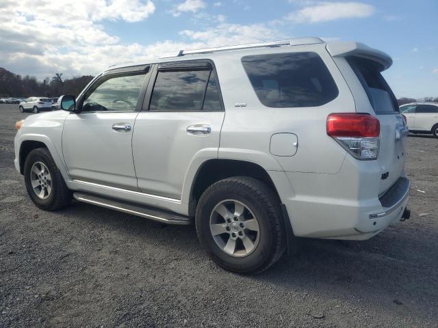 Снимка 2 от търг – 2012 TOYOTA 4RUNNER SR с VIN JTEBU5JR7C5085526