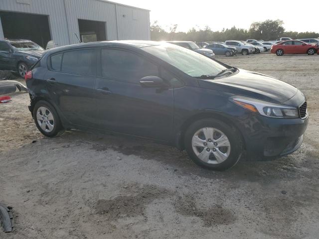 Photo 4 from auction – 2017 KIA FORTE LX with VIN KNAFK5A81H5702474