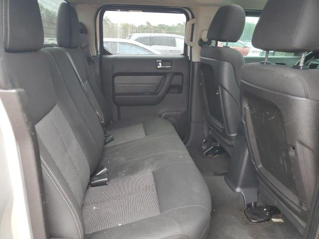 Photo 10 from auction – 2010 HUMMER H3T with VIN 5GNRNGEE7A8117194