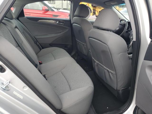Photo 10 from auction – 2015 HYUNDAI SONATA HYB with VIN KMHEC4A45FA120168