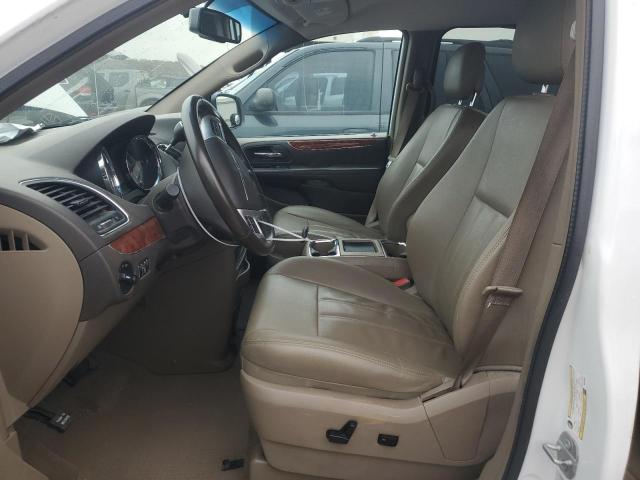 Photo 7 from auction – 2016 CHRYSLER TOWN & COU with VIN 2C4RC1BG5GR246007