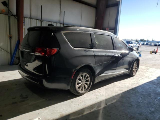 Photo 3 from auction – 2017 CHRYSLER PACIFICA T with VIN 2C4RC1BG2HR739337