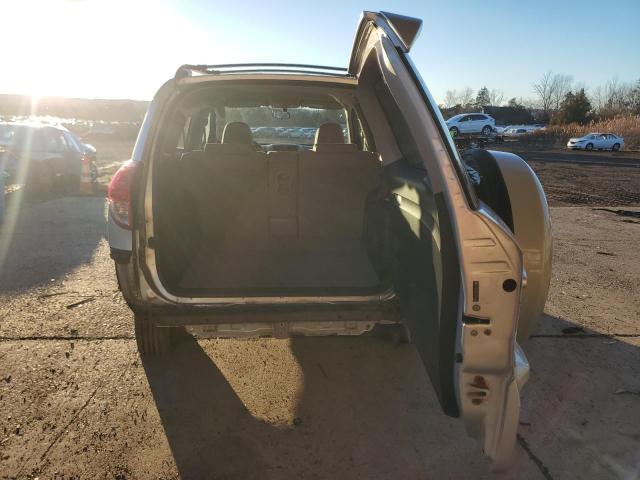 Photo 6 from auction – 2006 TOYOTA RAV4 with VIN JTMBD33VX66012992