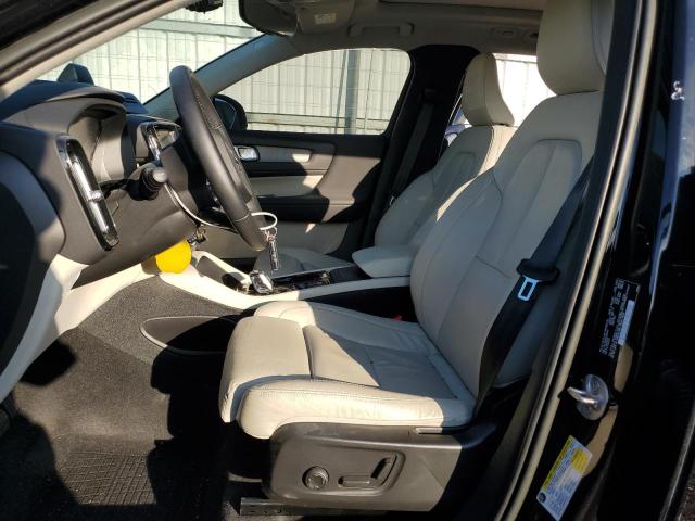 Photo 7 from auction – 2023 VOLVO XC40 PLUS with VIN YV4L12UE4P2069944