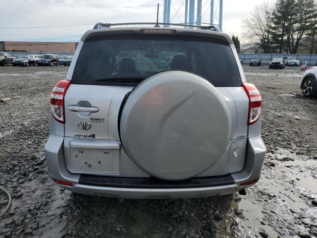 Photo 6 from auction – 2011 TOYOTA RAV4 with VIN JTMBF4DV4B5040124