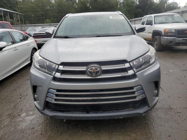 Photo 5 from auction – 2017 TOYOTA HIGHLANDER with VIN 5TDYZRFH6HS210766